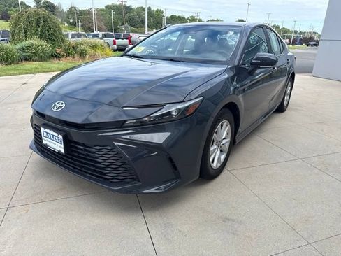 Used 2025 Toyota Camry LE FWD image 3