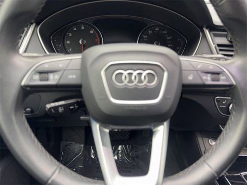 Used 2023 Audi Q5 2.0T Premium w/ Convenience Package image 58