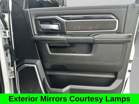 Used 2022 RAM 3500 Laramie AWD/4WD image 16