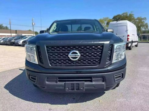Used 2017 Nissan Titan S RWD image 4