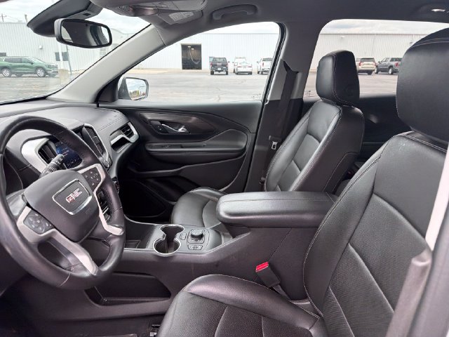 Used 2022 GMC Terrain SLT w/ Tech Package AWD/4WD image 11