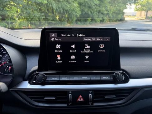 Certified 2024 Kia Forte LXS w/ LXS Technology Package FWD image 22