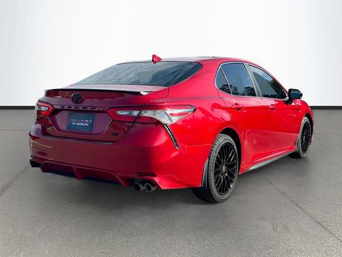 Used 2019 Toyota Camry SE FWD image 7