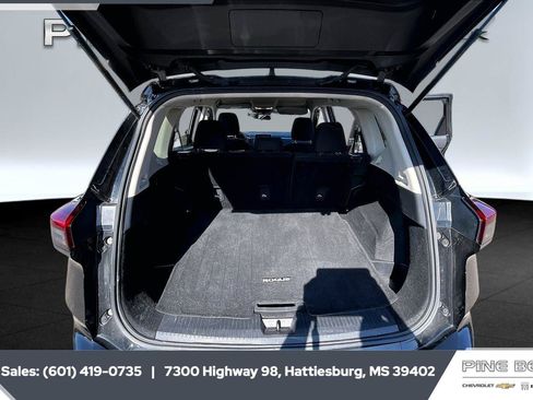 Used 2024 Nissan Rogue S AWD/4WD image 21