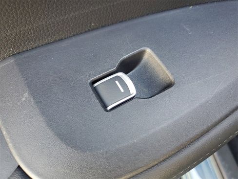 Certified 2023 Honda HR-V EX-L image 16