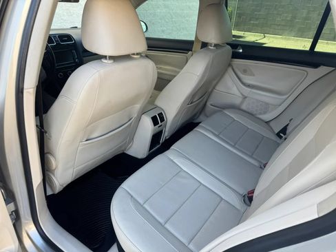 Used 2013 Volkswagen Jetta TDI FWD image 18