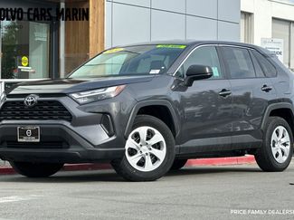 Used 2024 Toyota RAV4 LE video 1