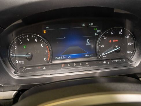 Used 2021 Ford Explorer XLT w/ Equipment Group 202A image 20