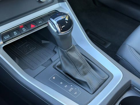 Used 2025 Audi Q3 2.0T Premium image 23