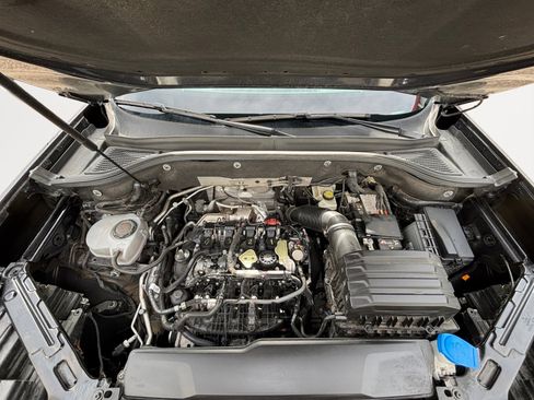 Used 2024 Volkswagen Atlas SE image 32