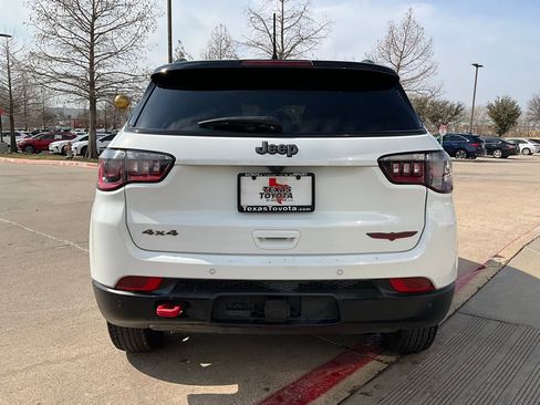 Used 2025 Jeep Compass Trailhawk w/ Trailer Tow Group image 7