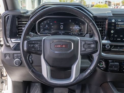 Used 2022 GMC Sierra 1500 SLT w/ SLT Convenience Package image 17