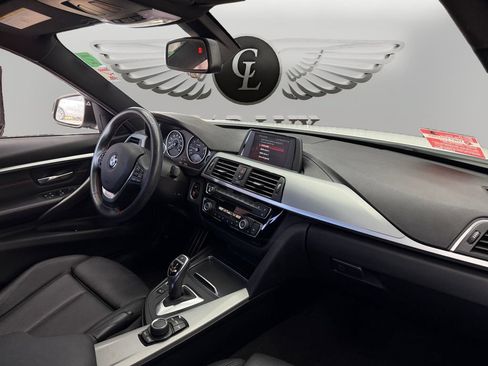 Used 2018 BMW 330i Sedan w/ Shadow Sport Edition RWD image 16