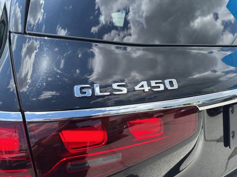 Used 2025 Mercedes-Benz GLS 450 4MATIC image 23