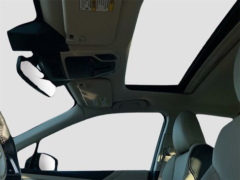 Used 2024 Subaru Legacy Limited image 22