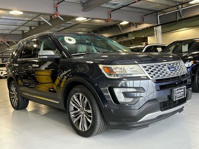 Used 2017 Ford Explorer Platinum