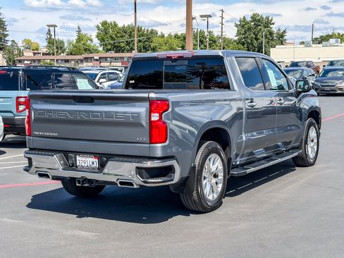Used 2020 Chevrolet Silverado 1500 LTZ w/ LTZ Premium Package AWD/4WD image 4