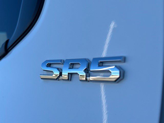 Used 2025 Toyota Tacoma SR5 AWD/4WD image 12