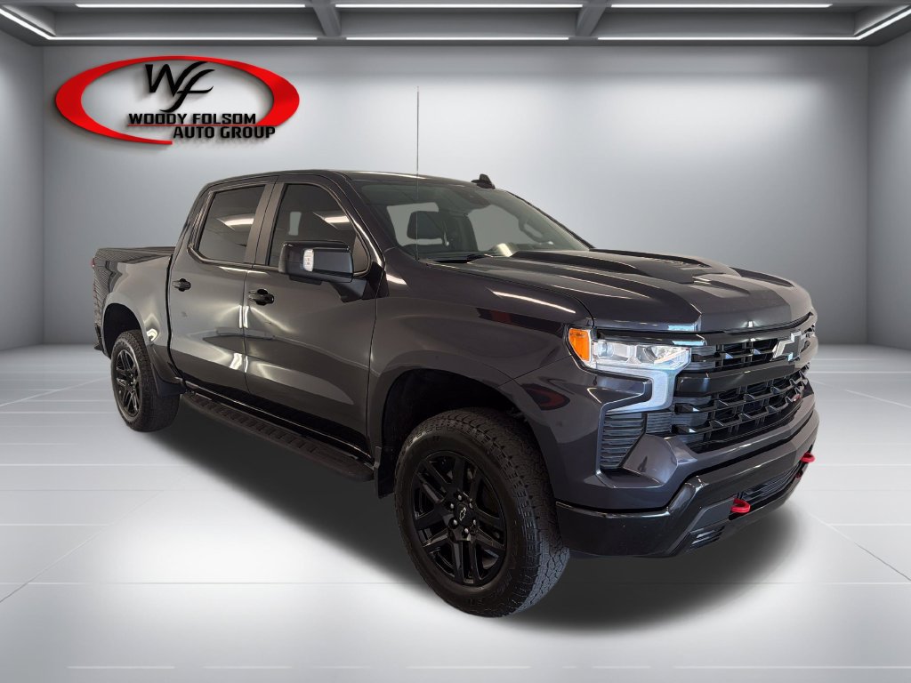 Used 2022 Chevrolet Silverado 1500 LT Trail Boss w/ LT Trail Boss Premium Package AWD/4WD image 3