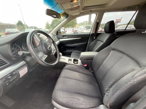 Used 2010 Subaru Outback 2.5i Premium image 13