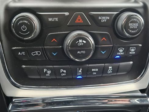 Used 2018 Jeep Grand Cherokee SRT image 20