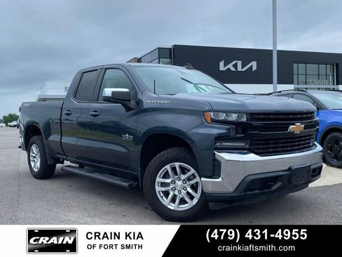 Used 2019 Chevrolet Silverado 1500 LT w/ Texas Edition AWD/4WD image 1