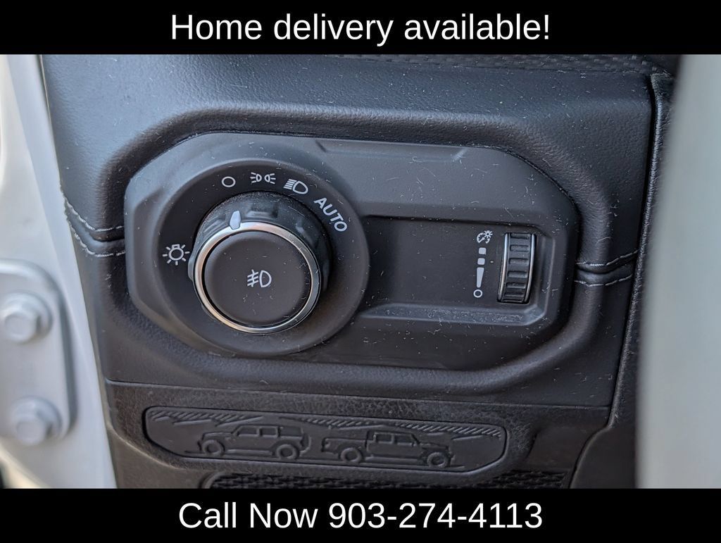 Used 2026 Jeep Wrangler Unlimited Rubicon AWD/4WD image 21