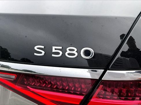Used 2021 Mercedes-Benz Maybach S 580 4MATIC image 10