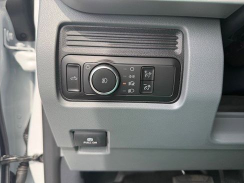 New 2026 Ford F550 4x4 Crew Cab image 15