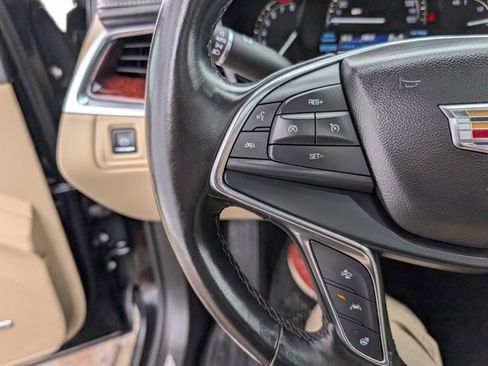 Used 2019 Cadillac XT5 Premium Luxury image 11