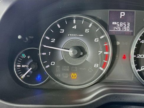 Used 2011 Subaru Outback 2.5i Premium AWD/4WD image 14
