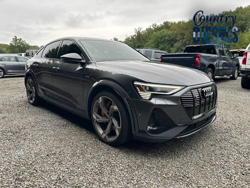 Used 2022 Audi e-tron S Prestige AWD/4WD image 1