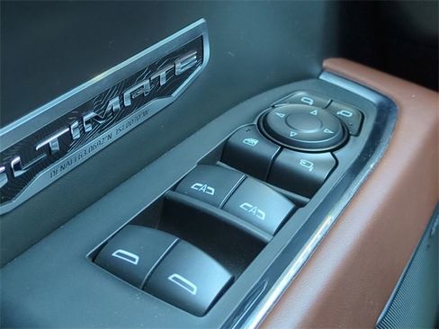 Used 2025 GMC Sierra 1500 Denali Ultimate image 25