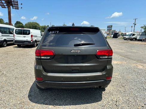 Used 2016 Jeep Grand Cherokee Limited 75th Anniversary RWD image 3