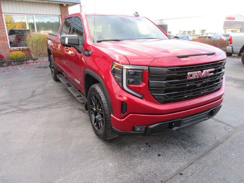Used 2023 GMC Sierra 1500 Elevation w/ Elevation Premium Package image 15