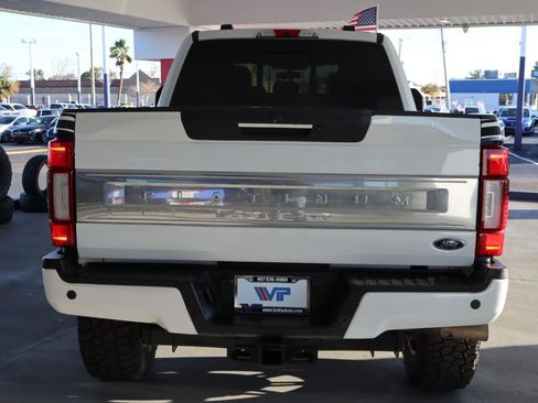 Used 2021 Ford F250 Platinum w/ FX4 Off-Road Package image 6