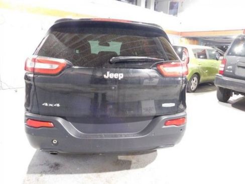 Used 2017 Jeep Cherokee Latitude w/ Safety/Convenience Group image 6