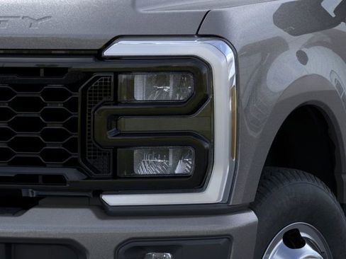 New 2026 Ford F350 XL image 18