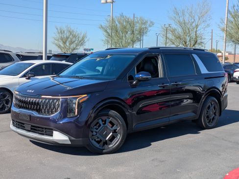 Certified 2025 Kia Carnival EX image 33