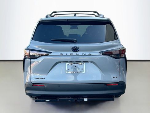 New 2025 Toyota Sienna XLE Woodland Edition AWD/4WD image 5