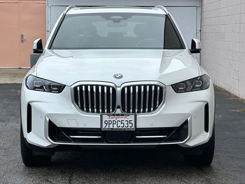 Used 2025 BMW X5 xDrive50e image 10