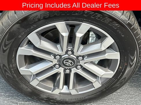 Used 2026 Toyota 4Runner Limited AWD/4WD image 26