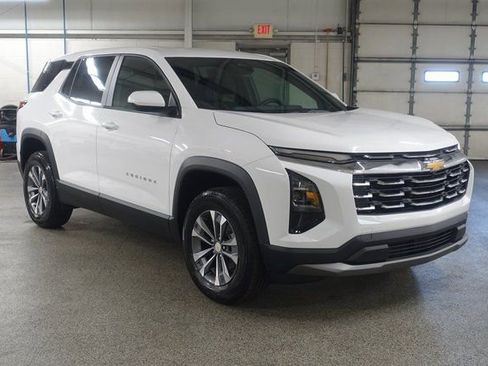 New 2026 Chevrolet Equinox LT w/ Convenience Package II image 1