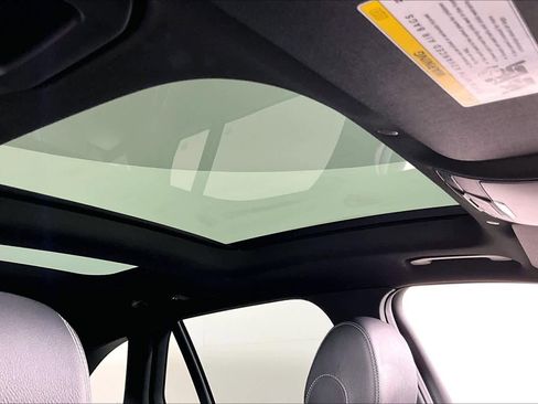 Used 2022 Mercedes-Benz GLC 300 image 13