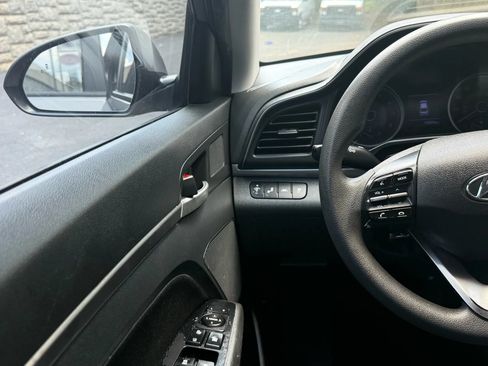 Used 2020 Hyundai Elantra SEL w/ Cargo Package (C1) FWD image 18