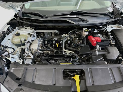 Used 2021 Nissan Rogue S image 33