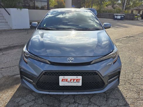 Used 2020 Toyota Corolla SE image 2