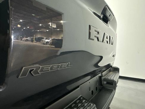 Used 2019 RAM 1500 Rebel AWD/4WD image 12