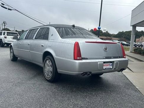 Used 2011 Cadillac DTS Limousine image 5
