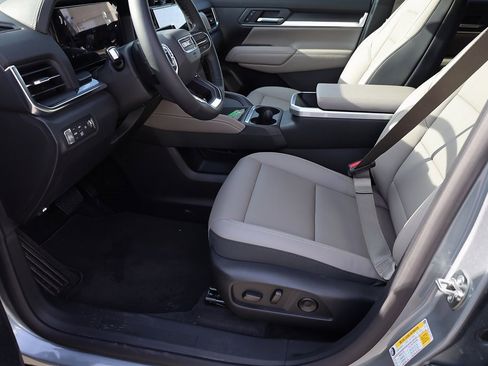 New 2026 GMC Terrain Elevation w/ Elevation Premium Package image 11